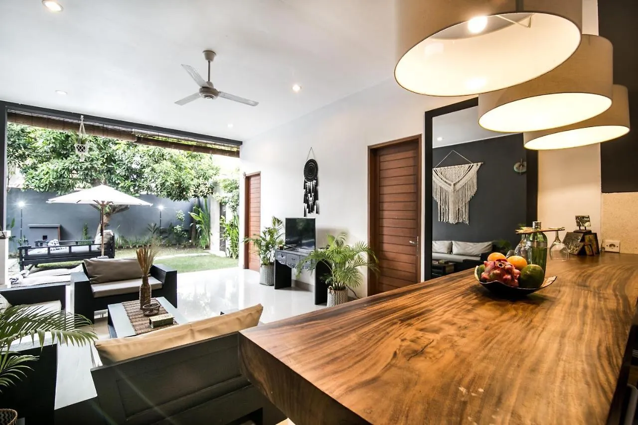 Villa Vieja Seminyak   Seminyak (Bali)