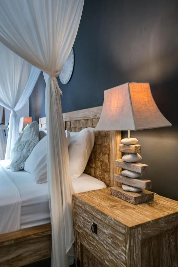 Villa Vieja Seminyak  Seminyak (Bali)